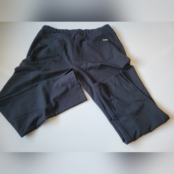 Figs Scrub Ankle Zip Pants in Black Size XL Style W19SW2016 - Picture 2 of 12